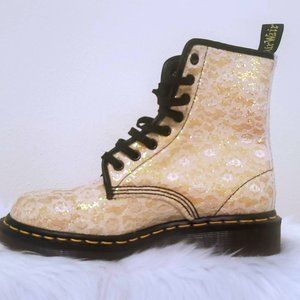 Rare Vintage Doc Dr Marten Boots  4UK 6US - Free Shipping